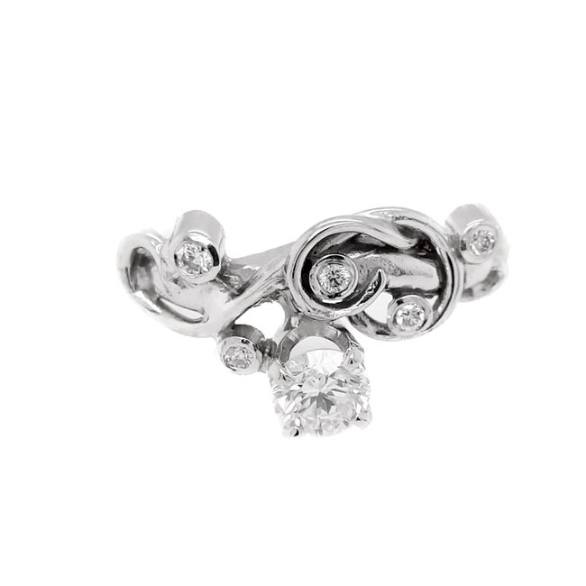 TQ Original diamond (0.33 ct center, 0.40 ctw) ring, 14k white gold 3 gr