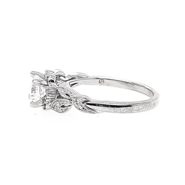 Diamond (0.10 ctw) sculpted setting w/ CZ ctr, 14k white gold 4.1 gr