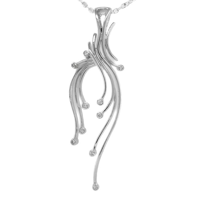 TQ Original Swirling diamond (0.10 ctw) pendant, 14k white gold