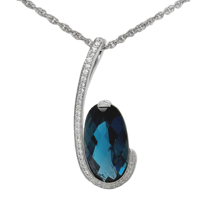 London blue topaz (4.48 ct) & diamond (0.12 ctw) checkerboard cut oval pendant 14k white gold