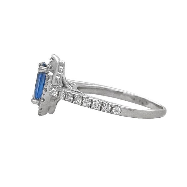 Sapphire (1.5 ct) & diamond (0.48 ctw) oval halo ring