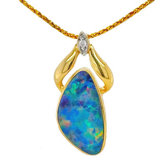 Opal doublet (3.65 ct) diamond accent pendant 14k yellow gold 2.4gr