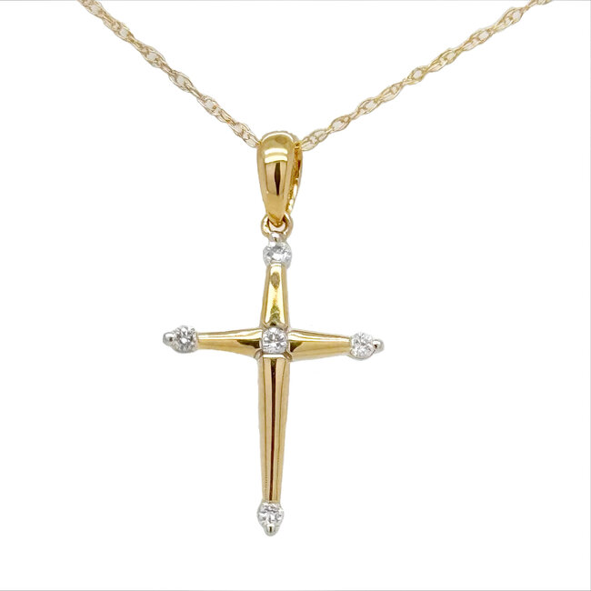 Diamond (0.06 ctw) cross pendant, 14kt