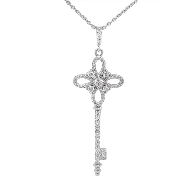 Diamond(0.56ctw) key pendant with chain 14k white gold