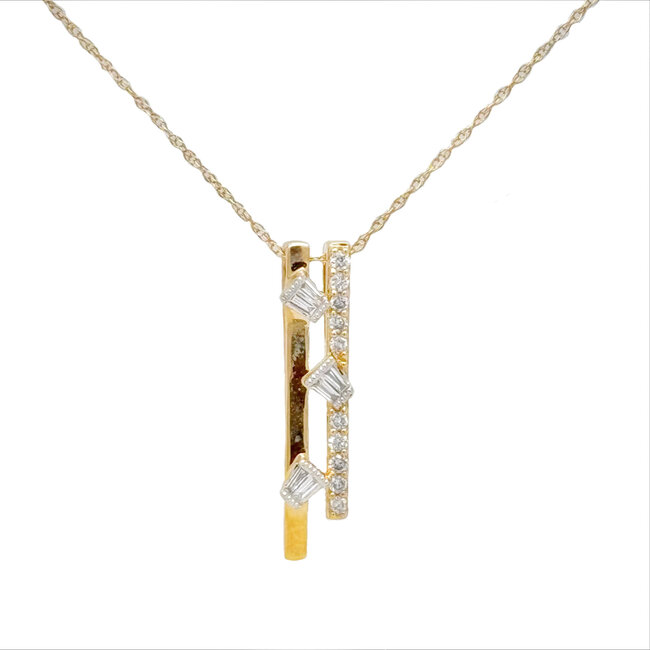 Fancy shape diamond (1/6 ctw) pendant, 14k yellow gold