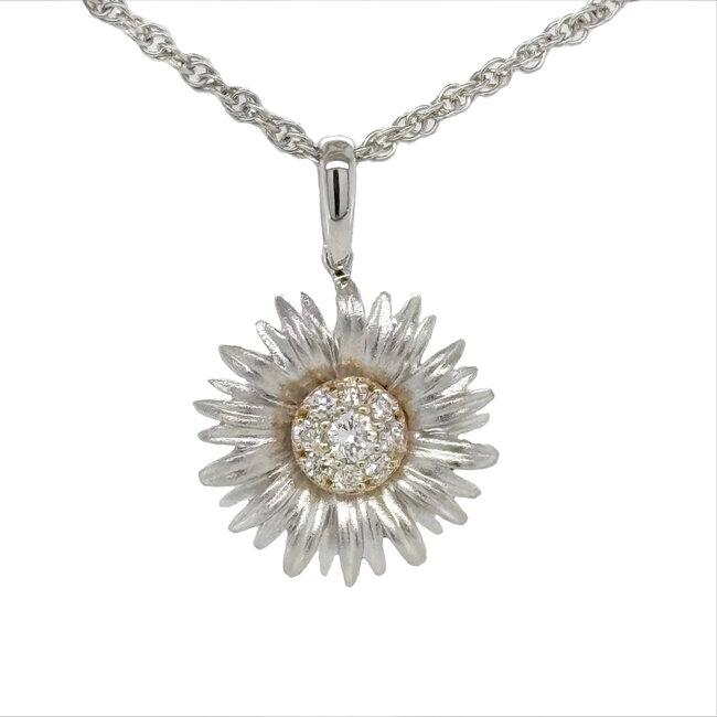 Diamond (0.10 ctw) sunflower pendant w/chain 14k white gold