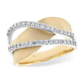 Diamond (0.38 ctw) cross-over band, 14k yellow gold