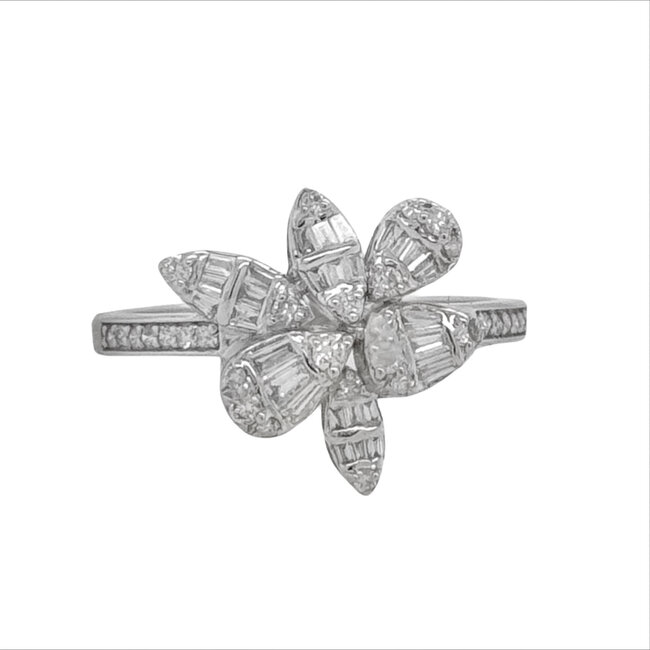 Diamond floral fashion ring 18k white gold