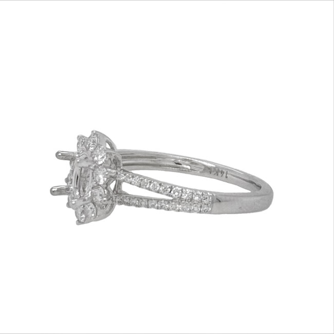 Diamond (0.51ctw) oval halo bridal setting, 14k white gold 2.6 gr