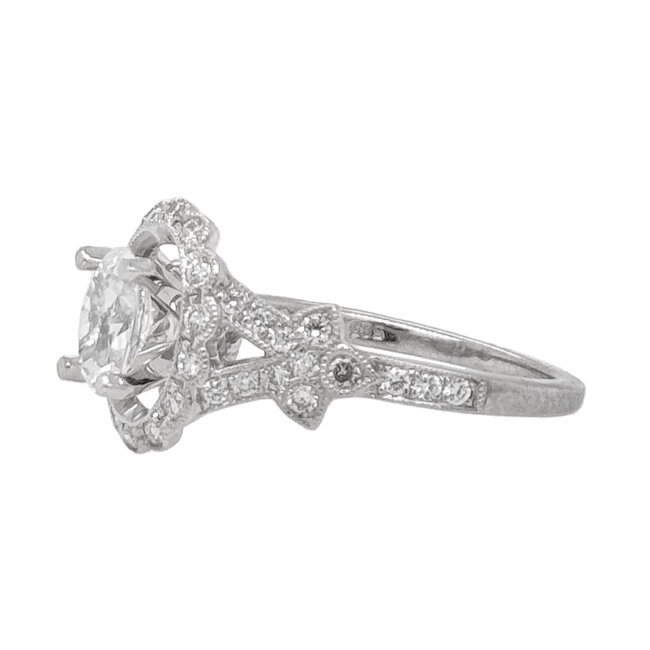 Oval diamond (0.45ctw, cz ctr) halo setting, 14k white gold 4.0 gr