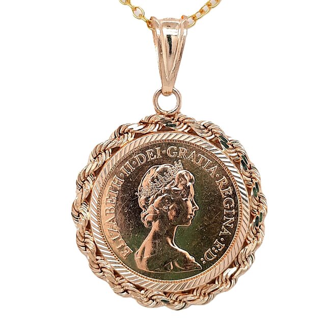 Queen Elizabeth II sovereign 1/4 oz gold coin pendant 11.9 gr