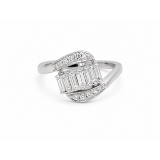 Estate diamond (0.60 ctw) fashion ring 14k white gold 3.6gr