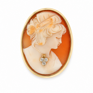 Cameo w/3 diamonds pin/pendant 18k yellow gold 7.4 gr