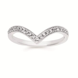 Diamond (0.16 ctw) chevron wedding band 14k white gold