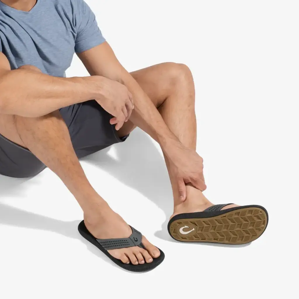 OluKai OluKai Ulele Men's Beach Sandal Lava Rock / Lava Rock