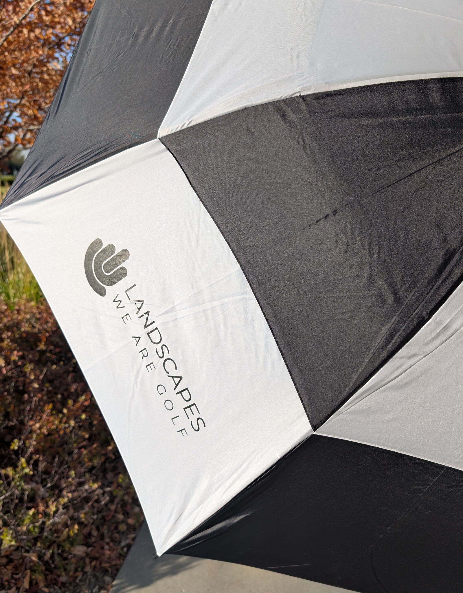 Mobile Pro Shop Umbrella - 62" Checkerboard black & white design