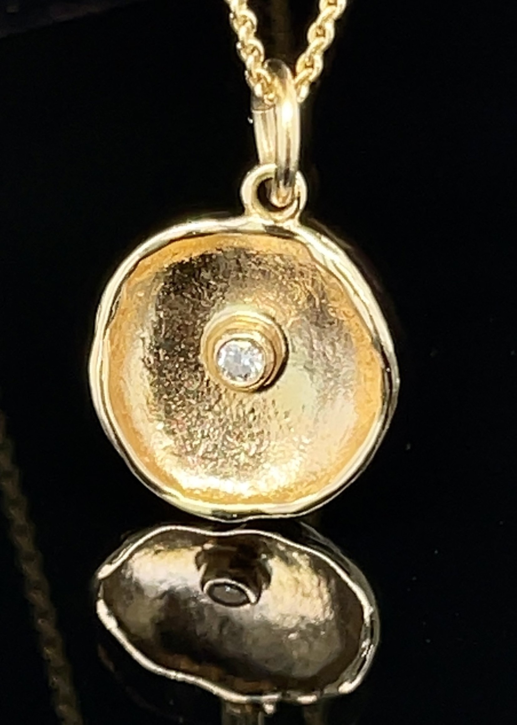14 Gold  Concave Necklace with Diamond