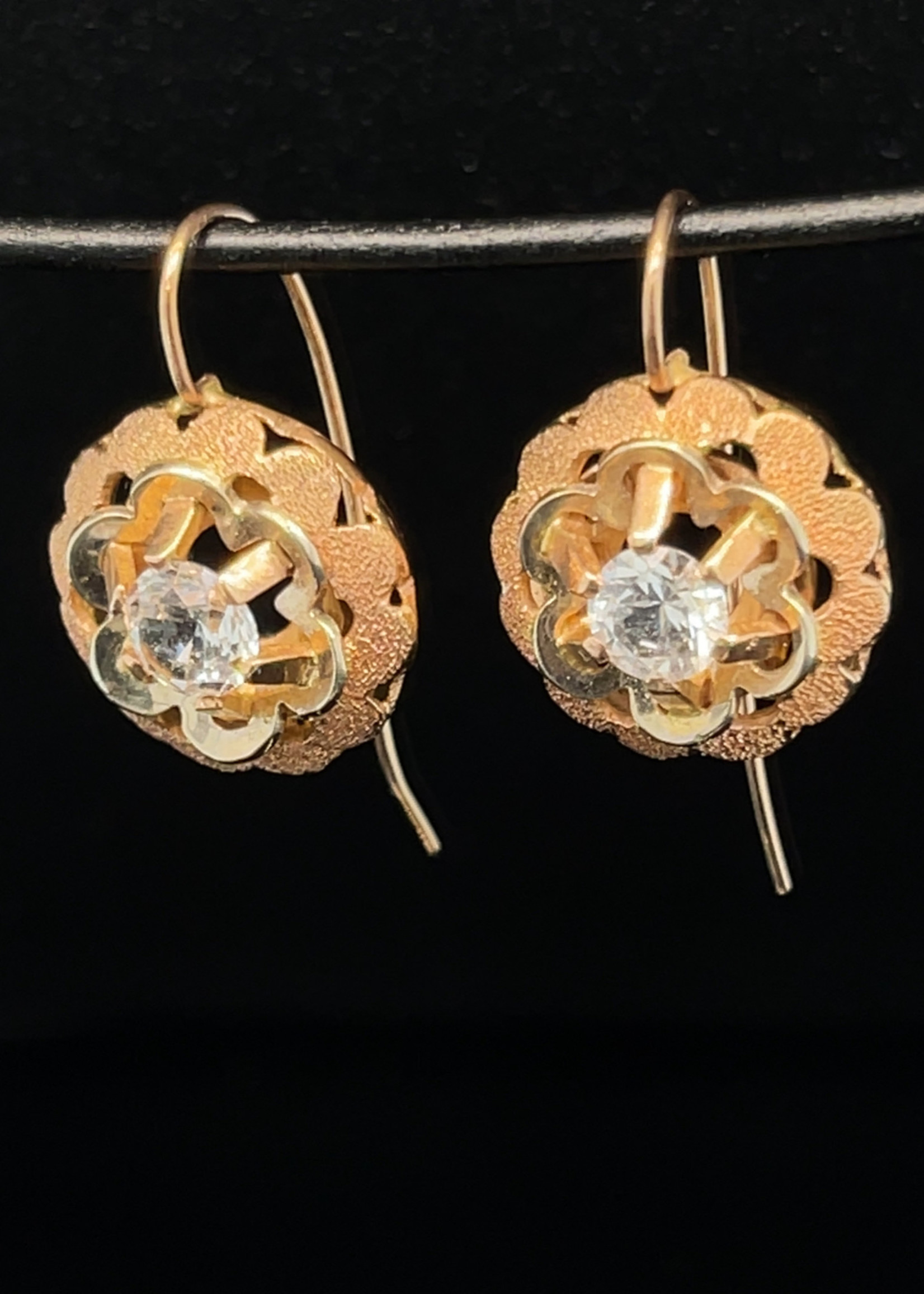 The LILY ROSE 18 kt gold earrings   w synthetic stones