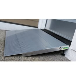 EZ-Access TRANSITIONS ANGLED ENTRY RAMP 24-IN