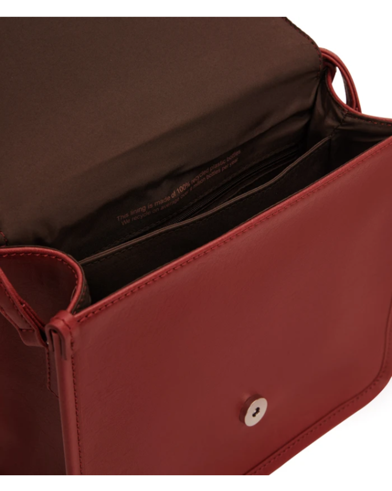 Vegan leather crossbody bag Louis Vuitton Red in Vegan leather - 34975223