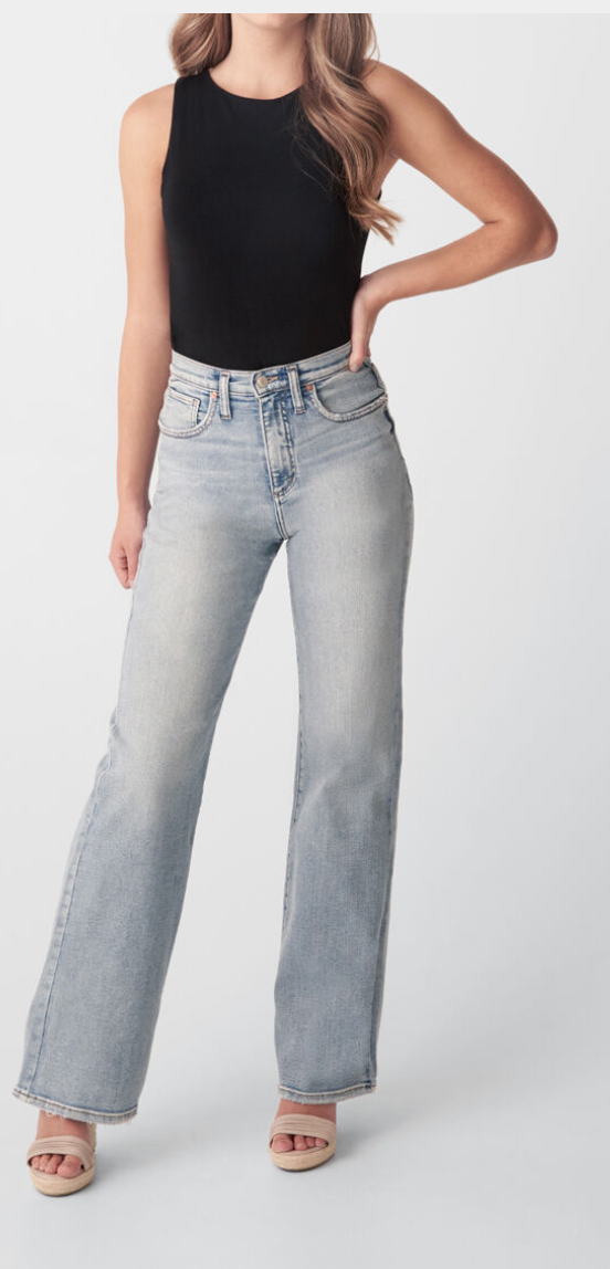 SILVER JEANS Womens Avery Trouser Jeans Indigo  Below The Belt  Below  The Belt Store