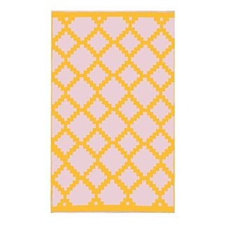 Trava Home Outdoor Rug - Reversible Modern Design, 6'x9' Mango Pastel Pink Geometric, Easy to Clean, Water Resistant, Durable for Indoor, Patio, and Living Room DÃ©cor