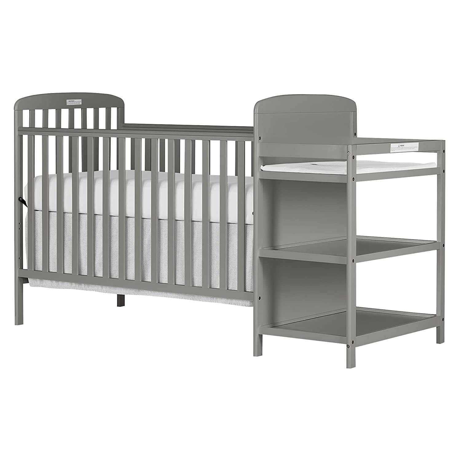 Dream on me crib and deals changing table