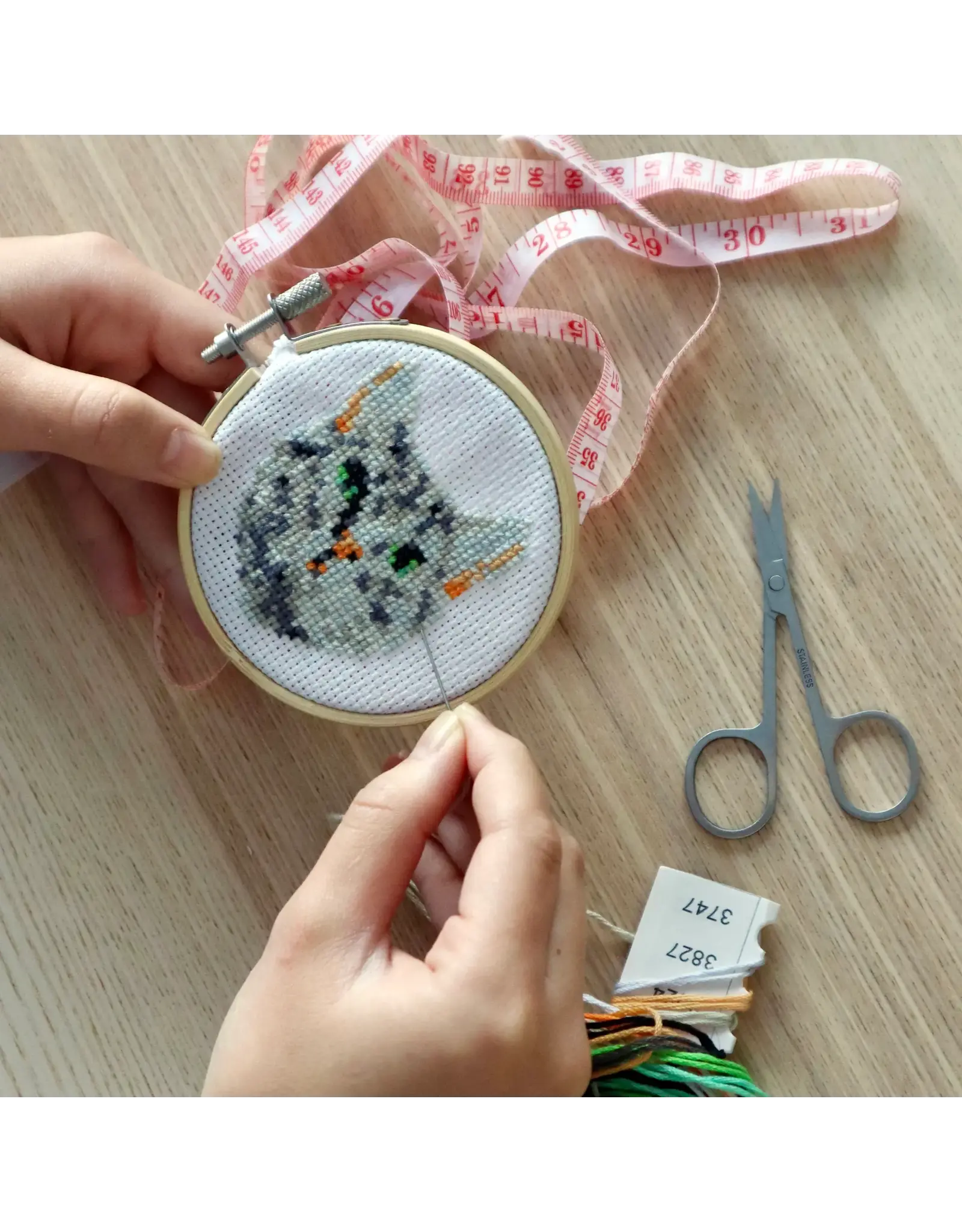 Kikkerland Mini Cross Stitch Embroidery Kit - Cat