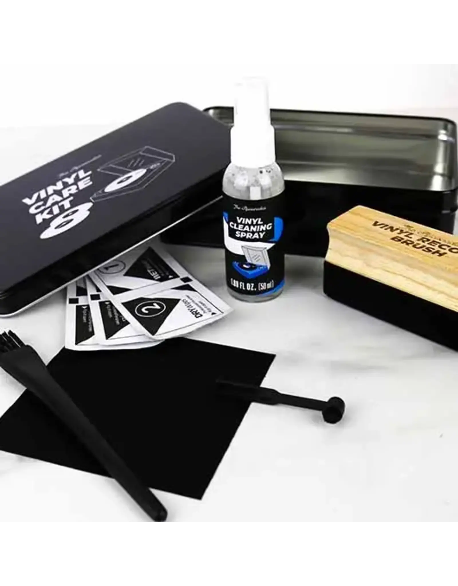Gift Republic Vinyl Cleaning Kit