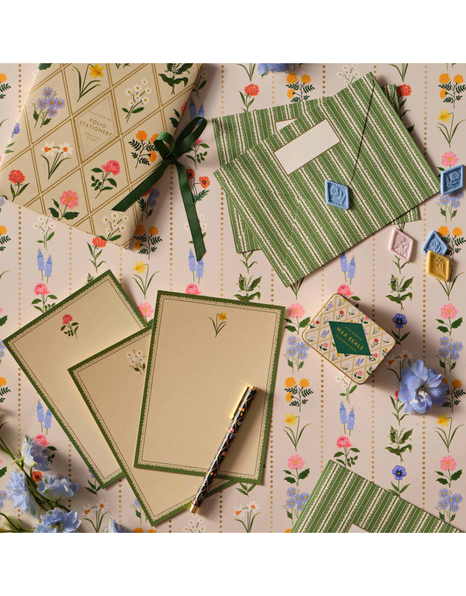 Rifle Paper Garden Study Folio Stationery Set