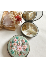 Quince Fables Floral Mini Round Jewelry Box - Full Flowers