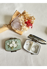Quince Fables Floral Mini Jewelry Box -White Roses