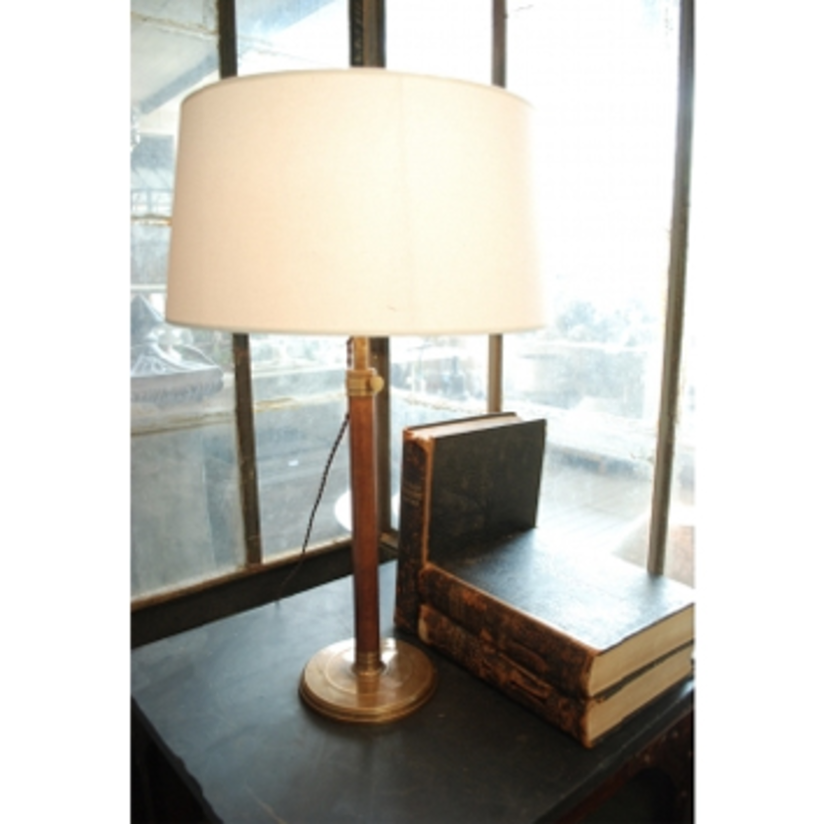 CHEHOMA TABLE LAMP STAND LEATHER AND COPPER E27 BLACK