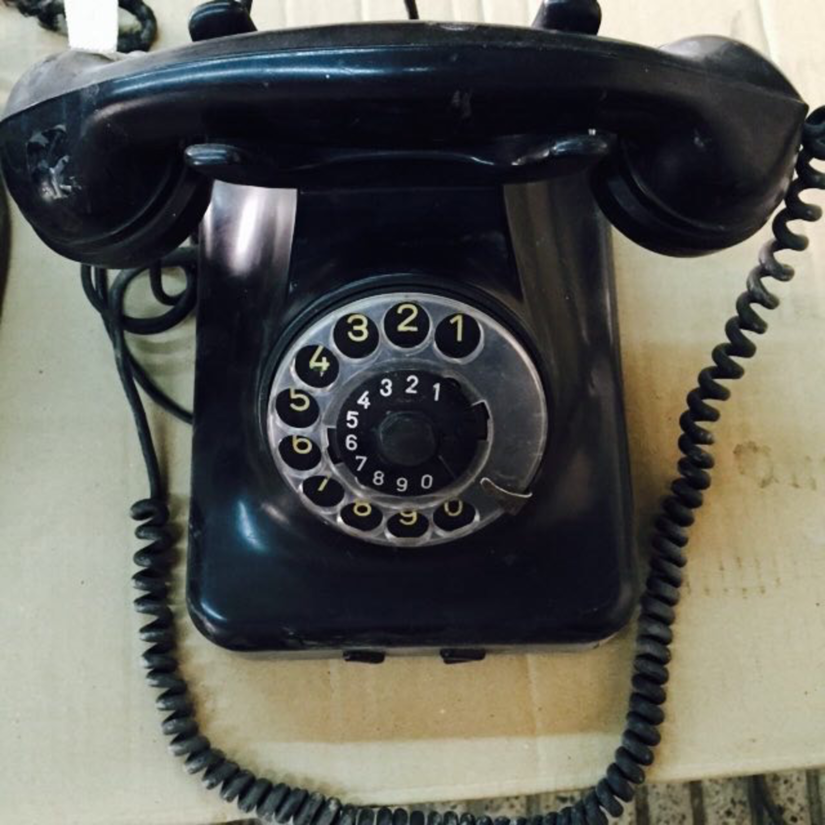 TAJHOME VINTAGE BLACK PHONE