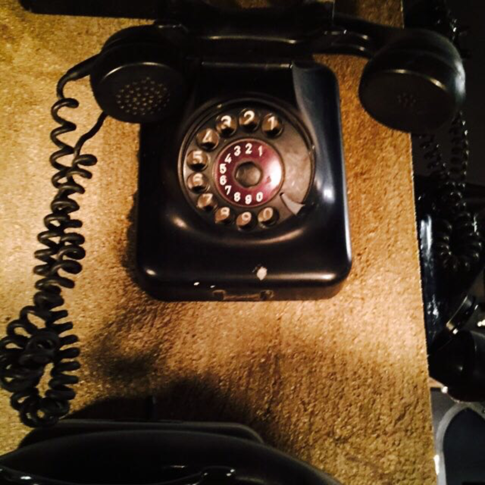 TAJHOME VINTAGE BLACK PHONE