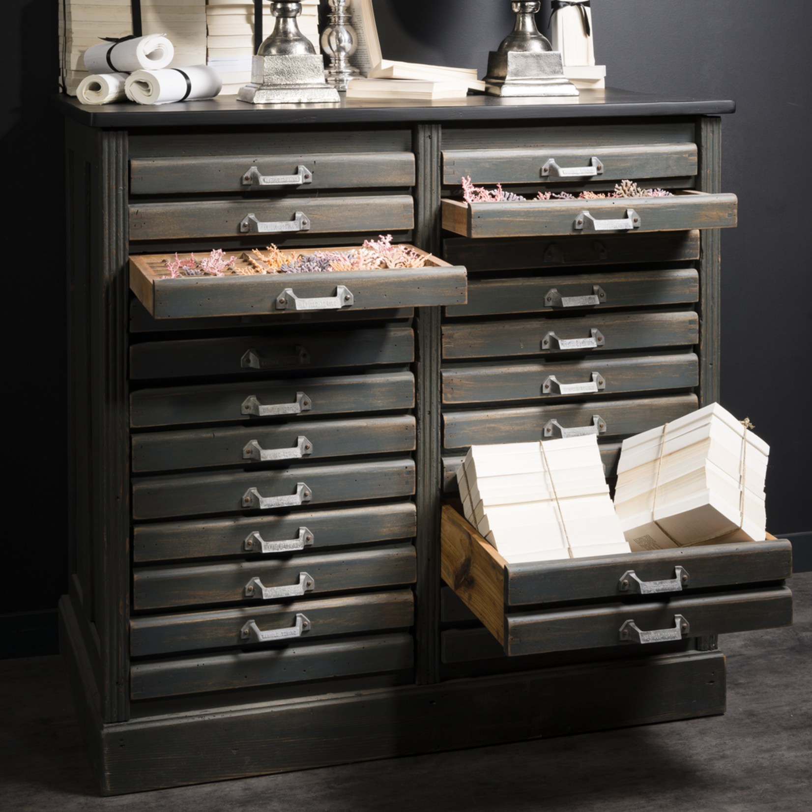 OBJET DE CURIOSITE PRINTING SHOP ANTIC FURNITURE