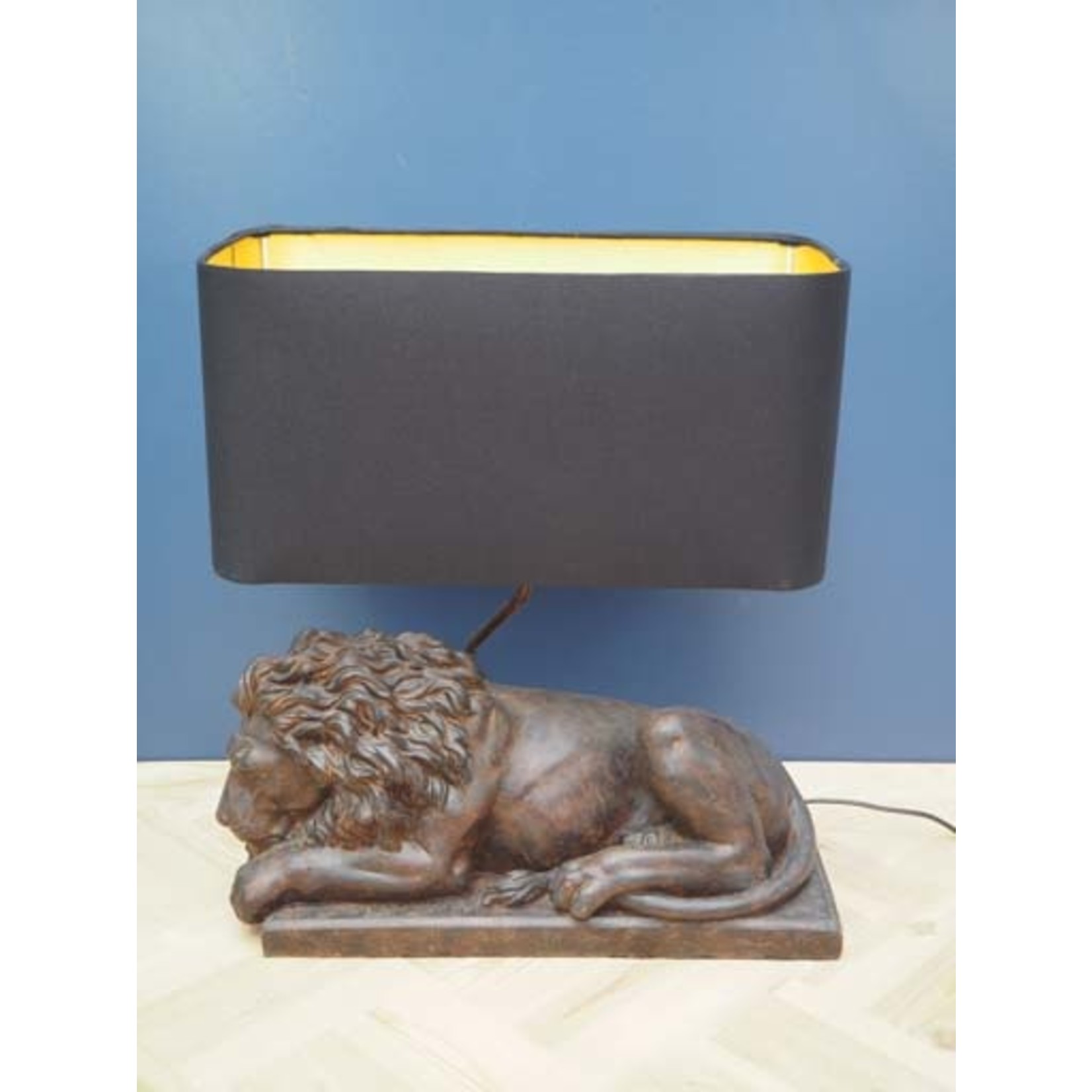 CHEHOMA TABLE LAMP LION CLARENCE WITH SHADE