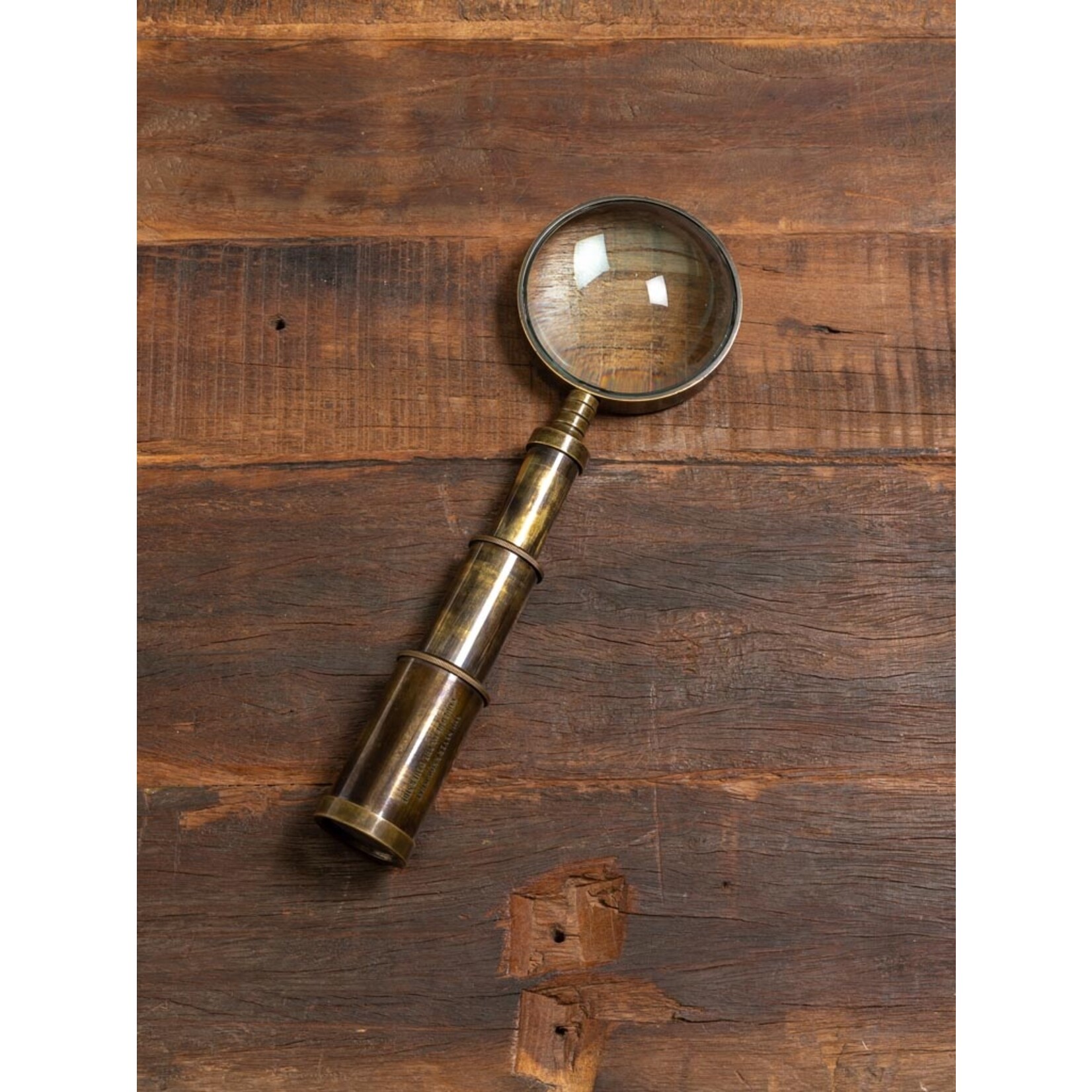 CHEHOMA MAGNIFIER WITH TELESCOPE HANDLE