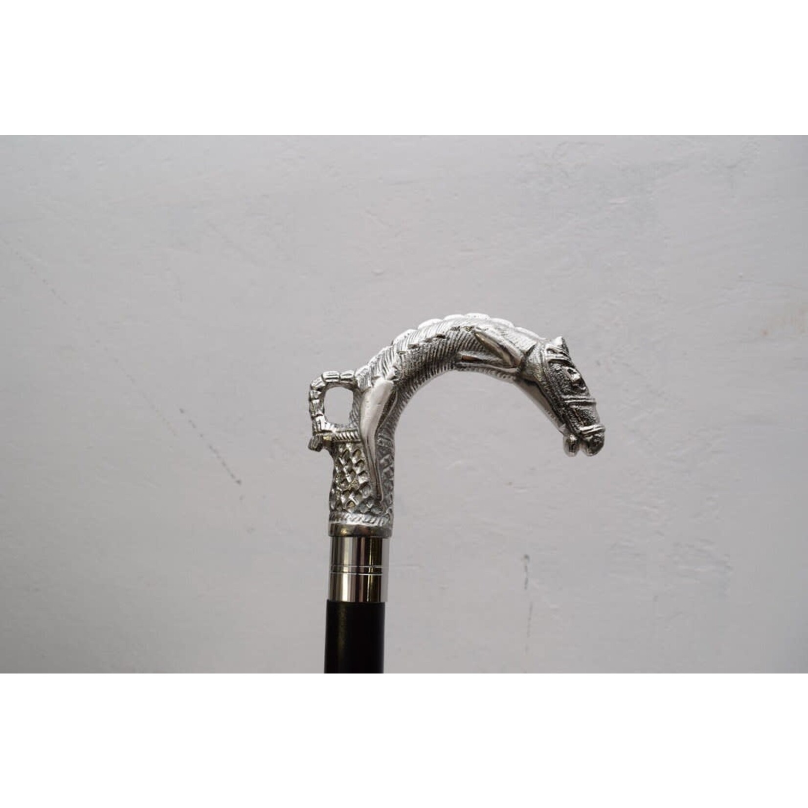 CHEHOMA WALKING STICK WITH HORSE HEAD HANDLE