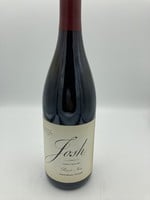 JOSH CELLARS Josh cellars central coast Pinot noir  13.5% abv 750ml