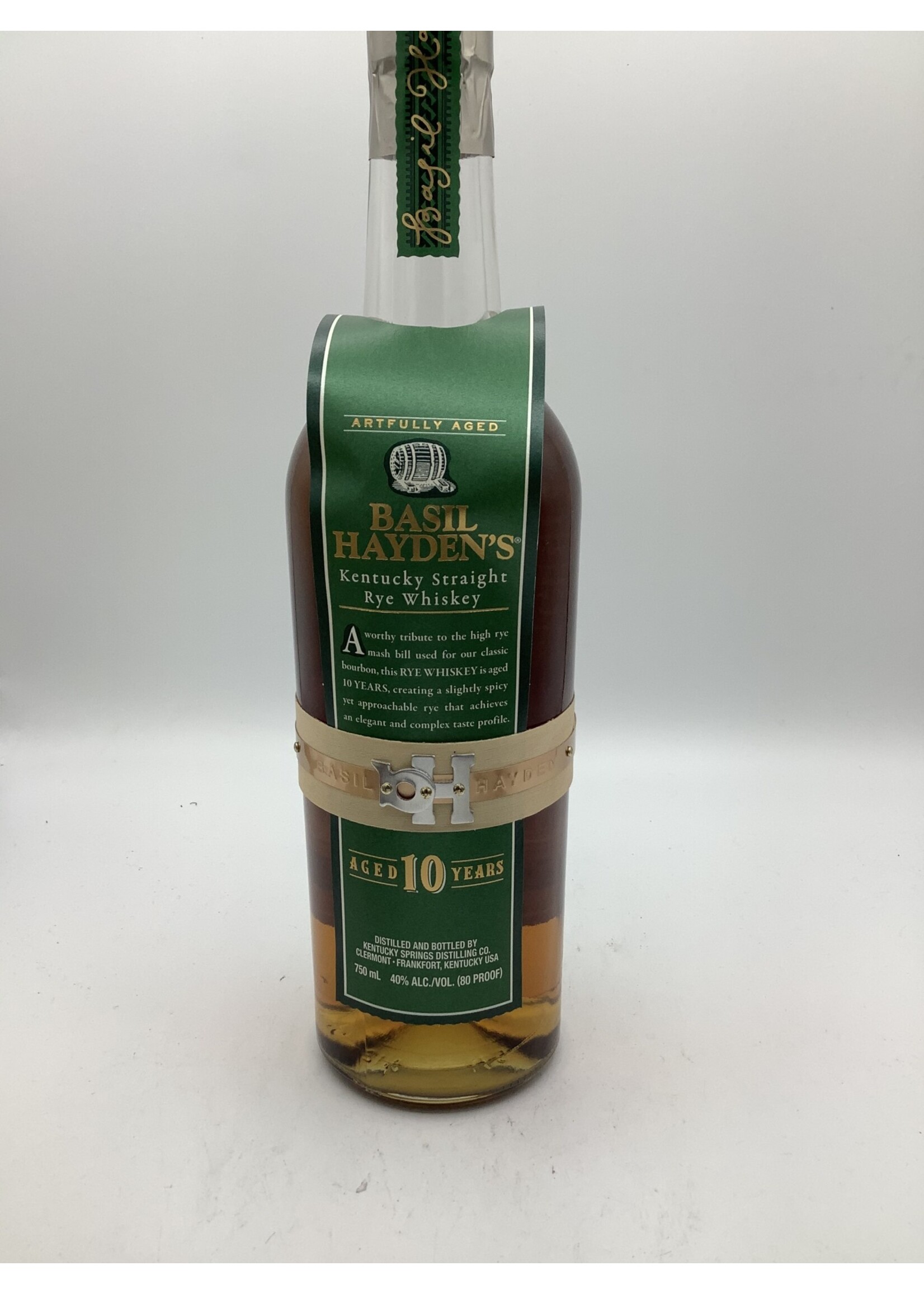 Basil Hayden's kentucky straight rye whiskey  10 year 40% abv 80 proof 750ml