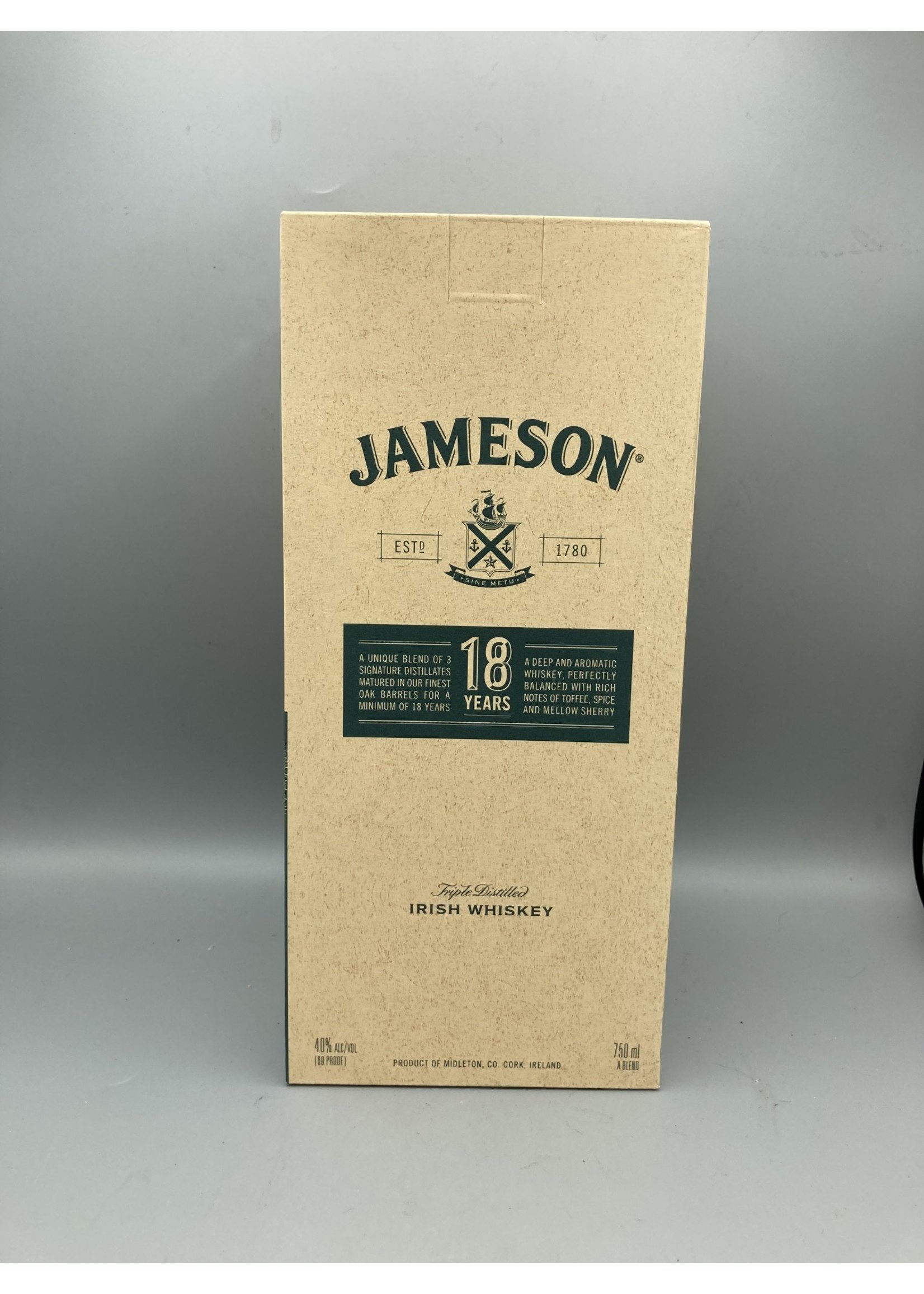 Jameson irish whisky 18 abv liquor proof - 750ml Holly Main Triple 40% Distilled Year 80