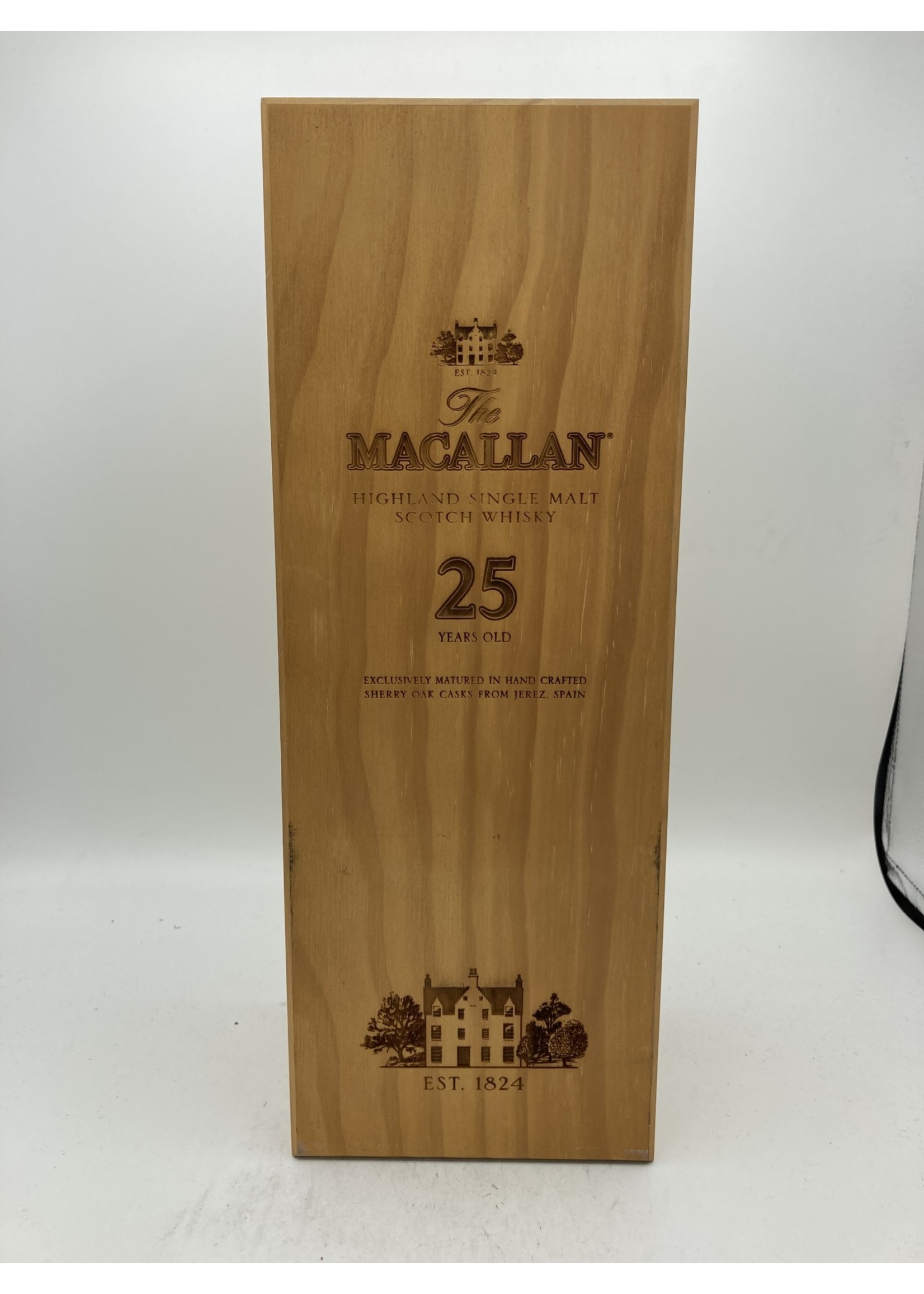 THE MACALLAN HIGHLAND SINGLE MALT SCOTCH WHISKY The Macallan Highland Single Malt Scotch Whisky 25 Year 43% ABV 86 Proof 750ml