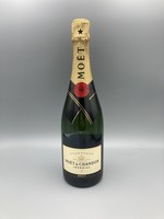 Moët & Chandon champagne  Imperial brut reserve 12% abv 750ml