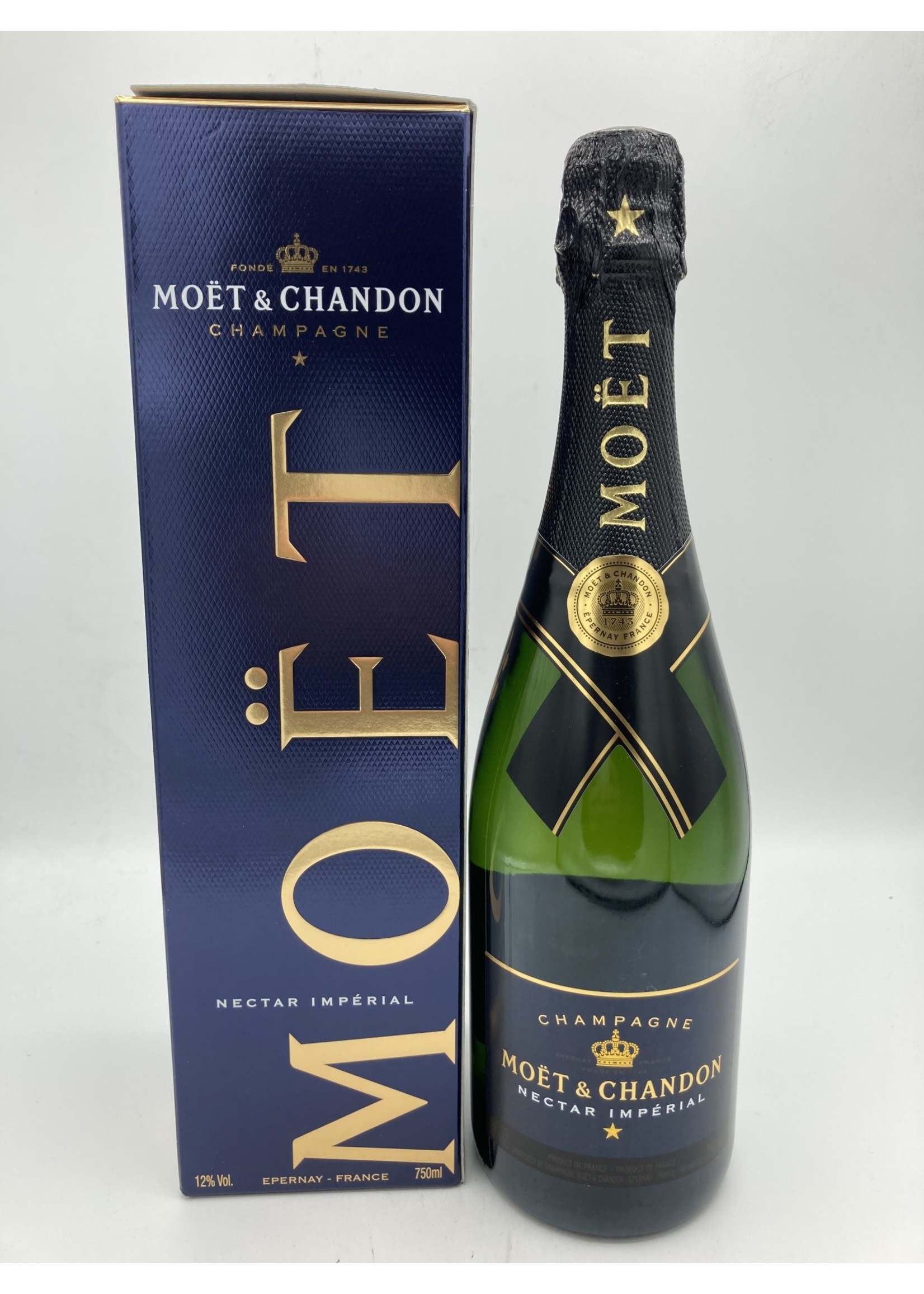 Moët & Chandon champagne  nectar imperial 12% abv 750ml