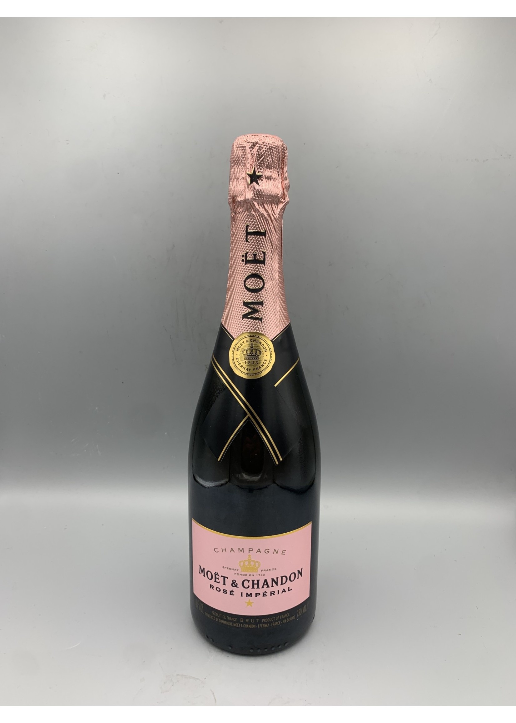 Moët & Chandon champagne  Rose Imperial Brut 12% abv 750ml