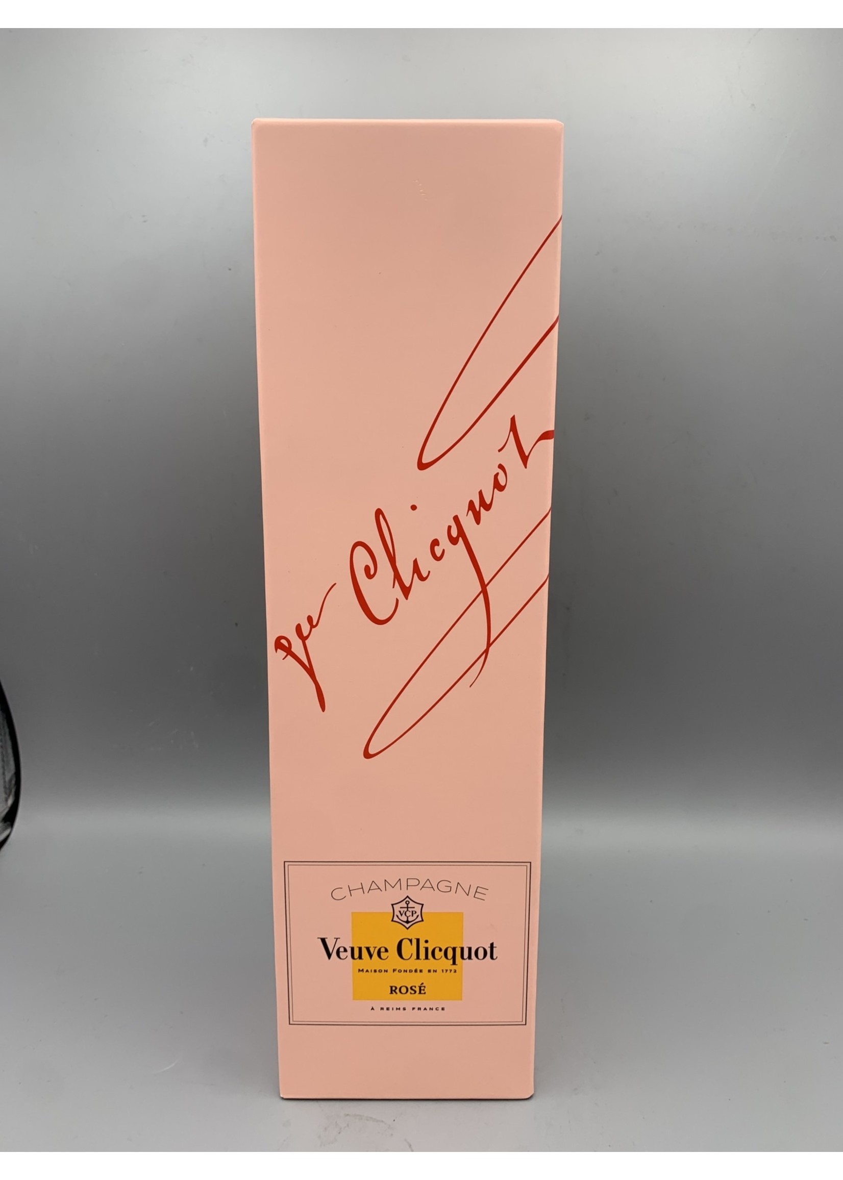VEUVE CLICQUOT Veuve Cliquot champagne  Brut Rose 12.5% abv 750ml