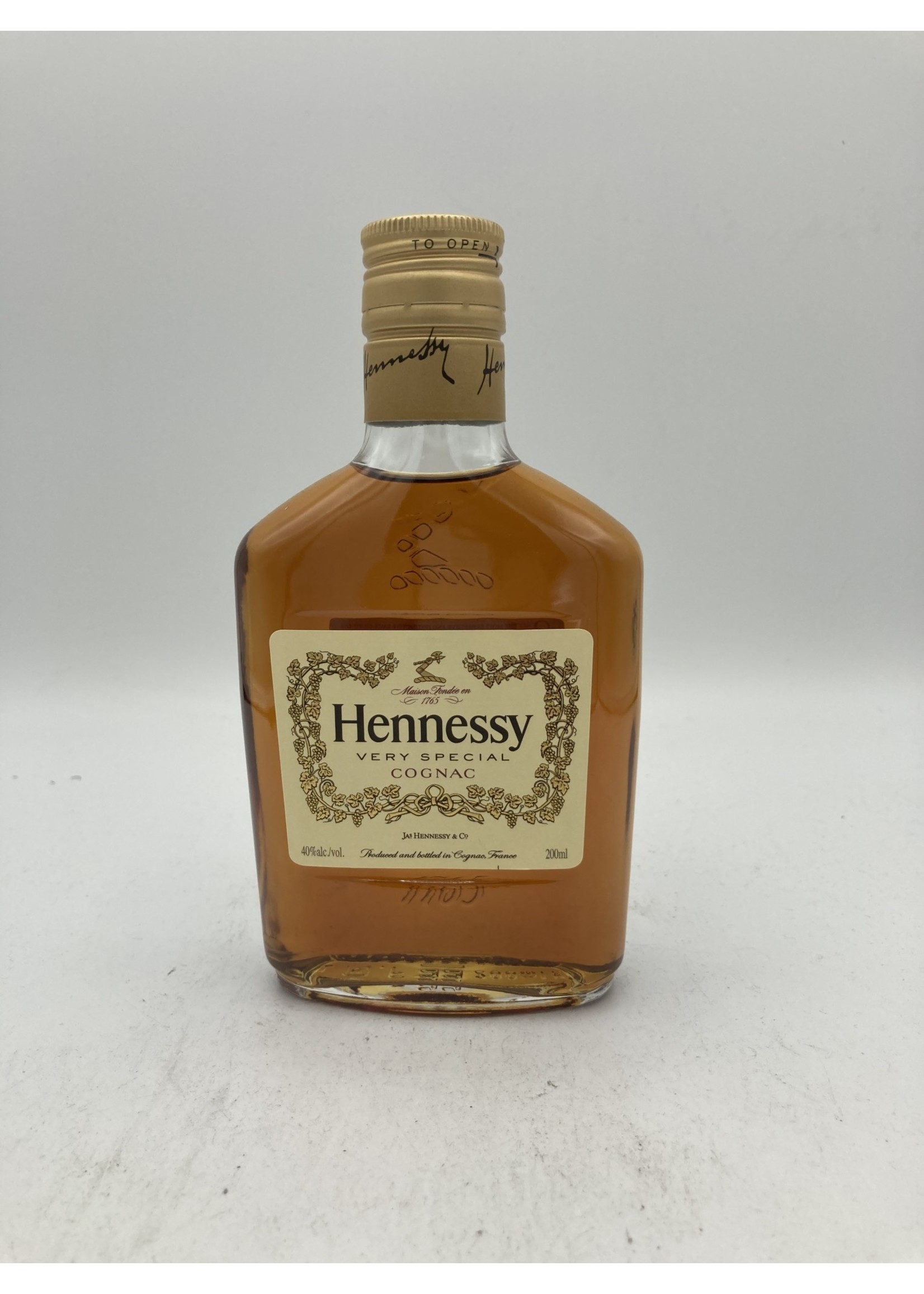 HENNESSY Hennessy cognac very special 40% abv 80 proof 200ml