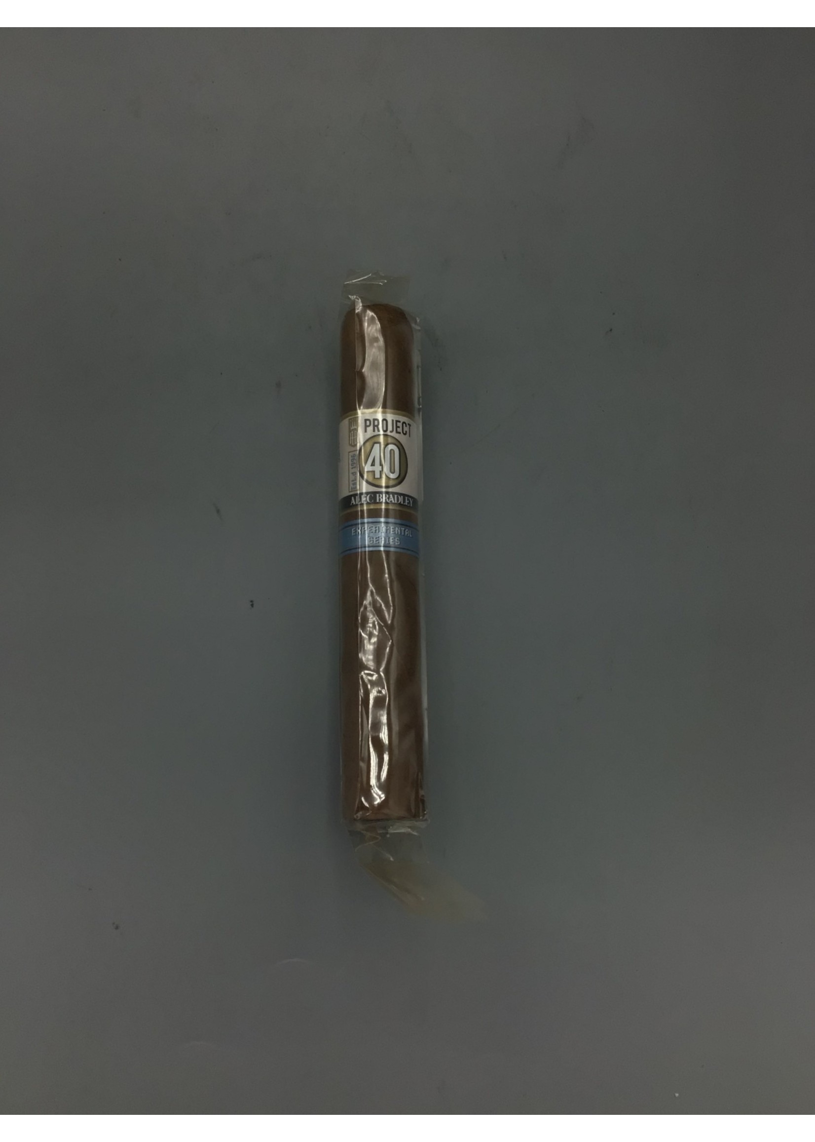 ALEC BRADEY Alec  Bradley  Project 40 robusto natural