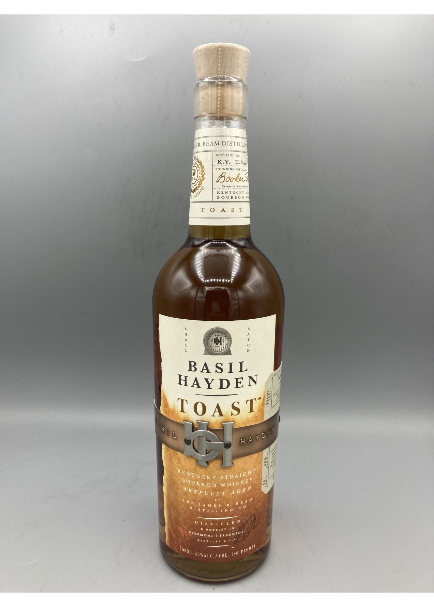 Basil hayden kentucky straight bourbon whiskey toast 40% abv (80 proof) 750ml